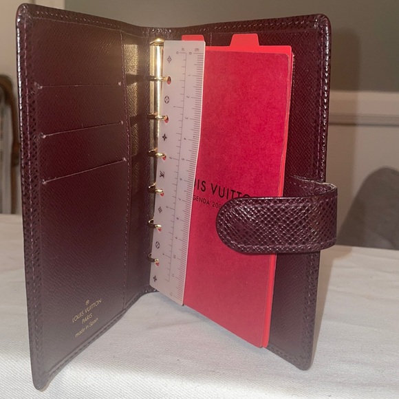 Louis Vuitton 2006 Agenda with ruler and inserts - Picture 3 of 4